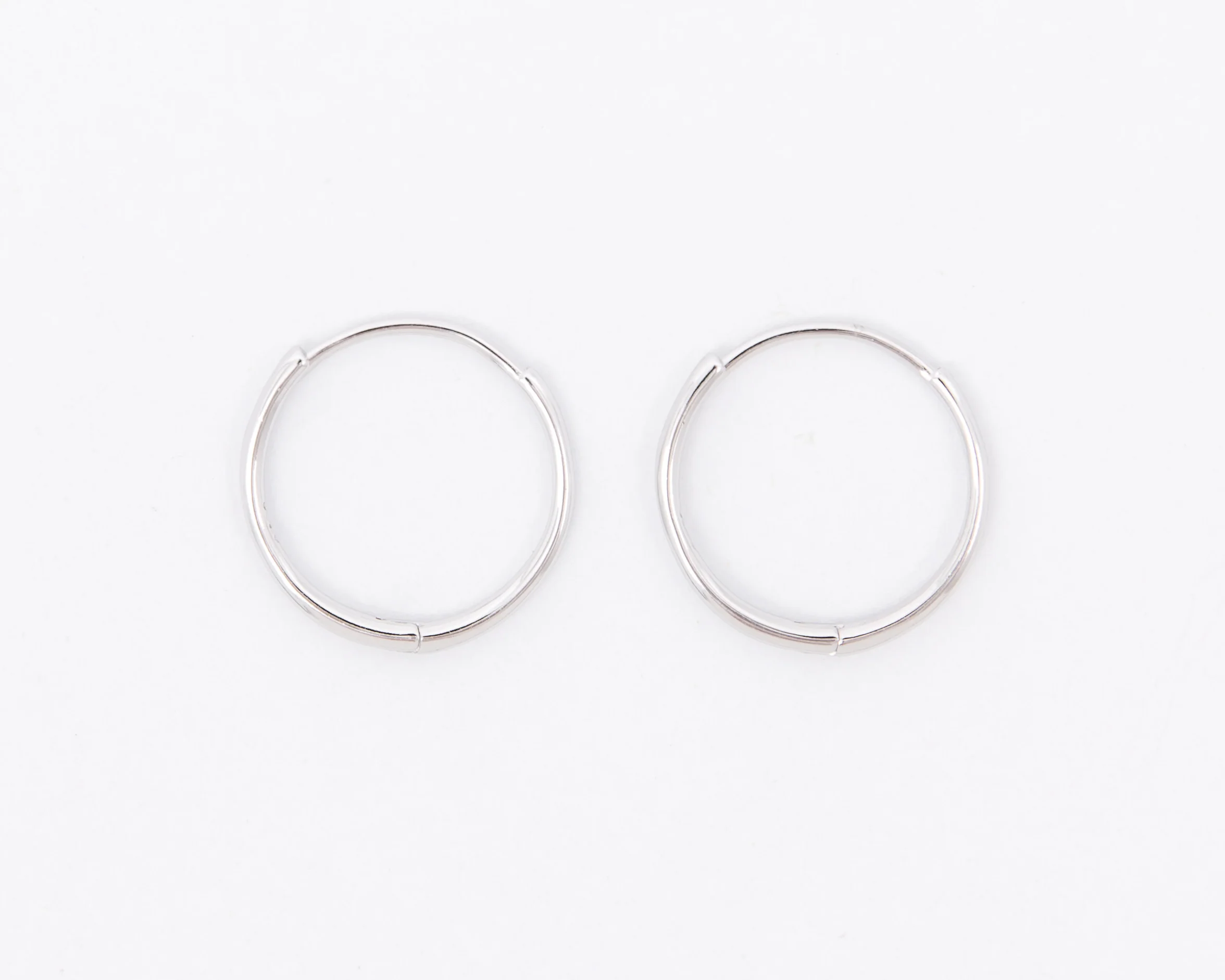 18 mm Sleek Huggies - Image 9