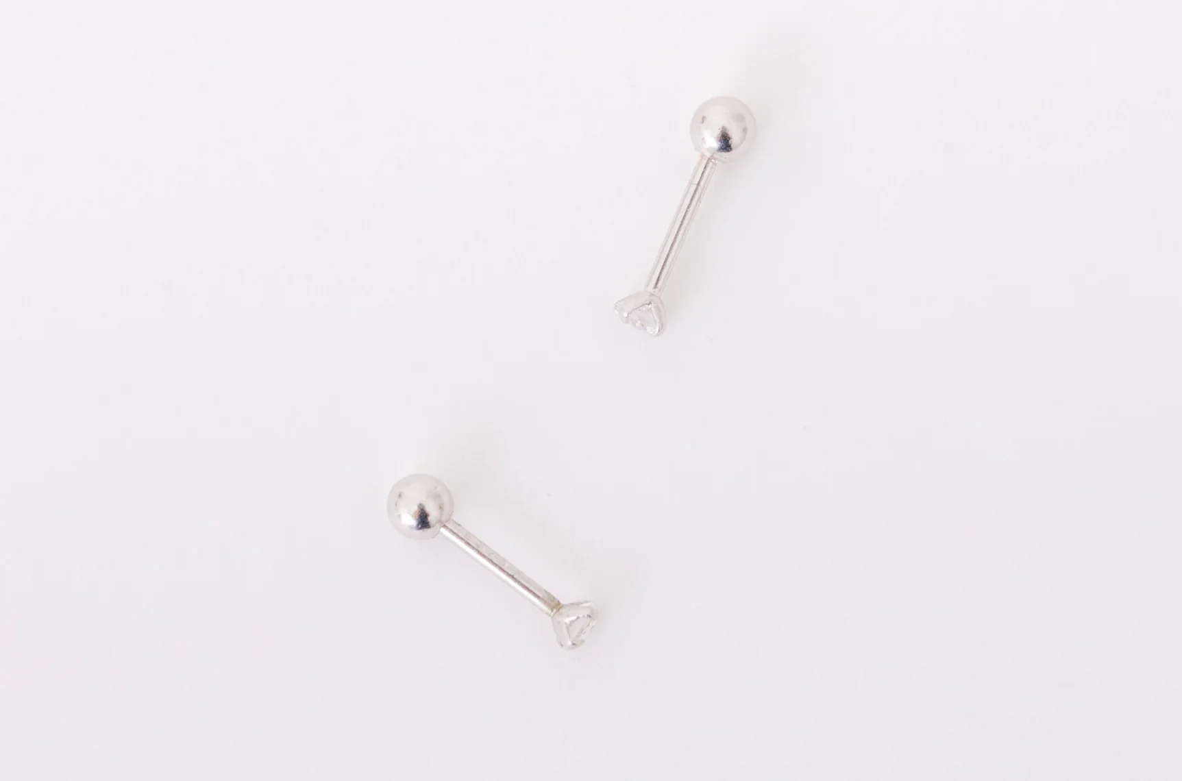 2.5 mm Diamond Screwbacks - Image 13