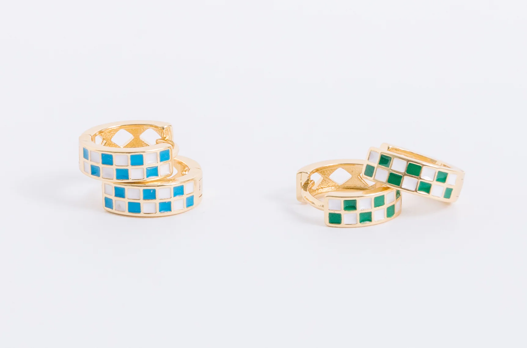 Checkered Huggies