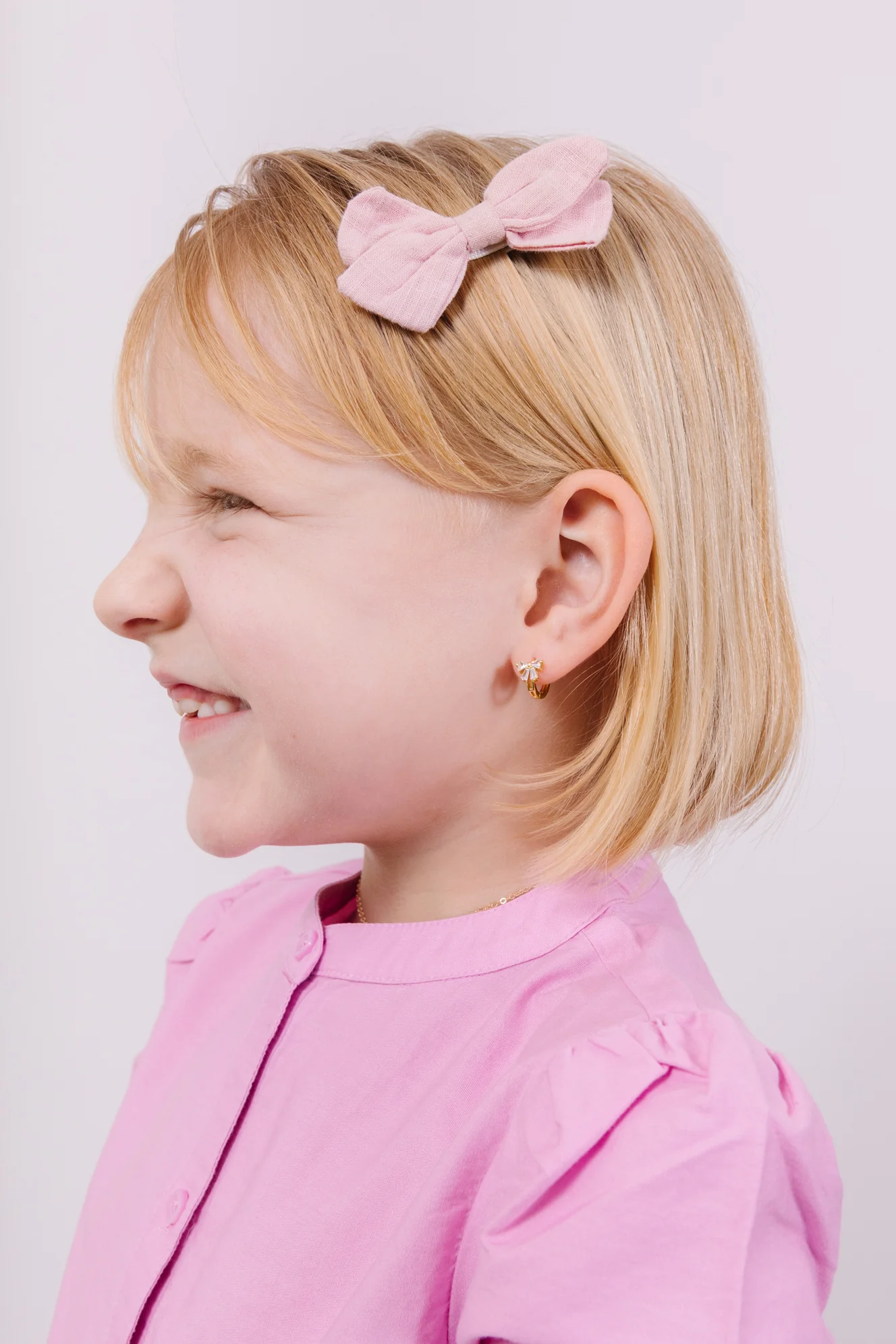 Cz Bow Huggies - Image 7
