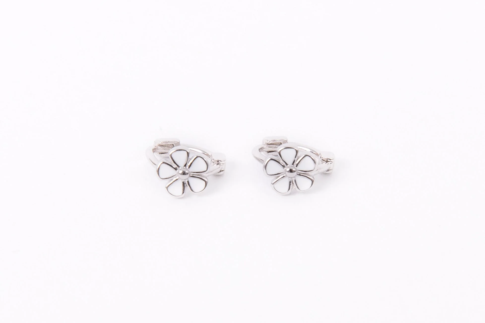 Dainty Daisy Huggie - Image 11