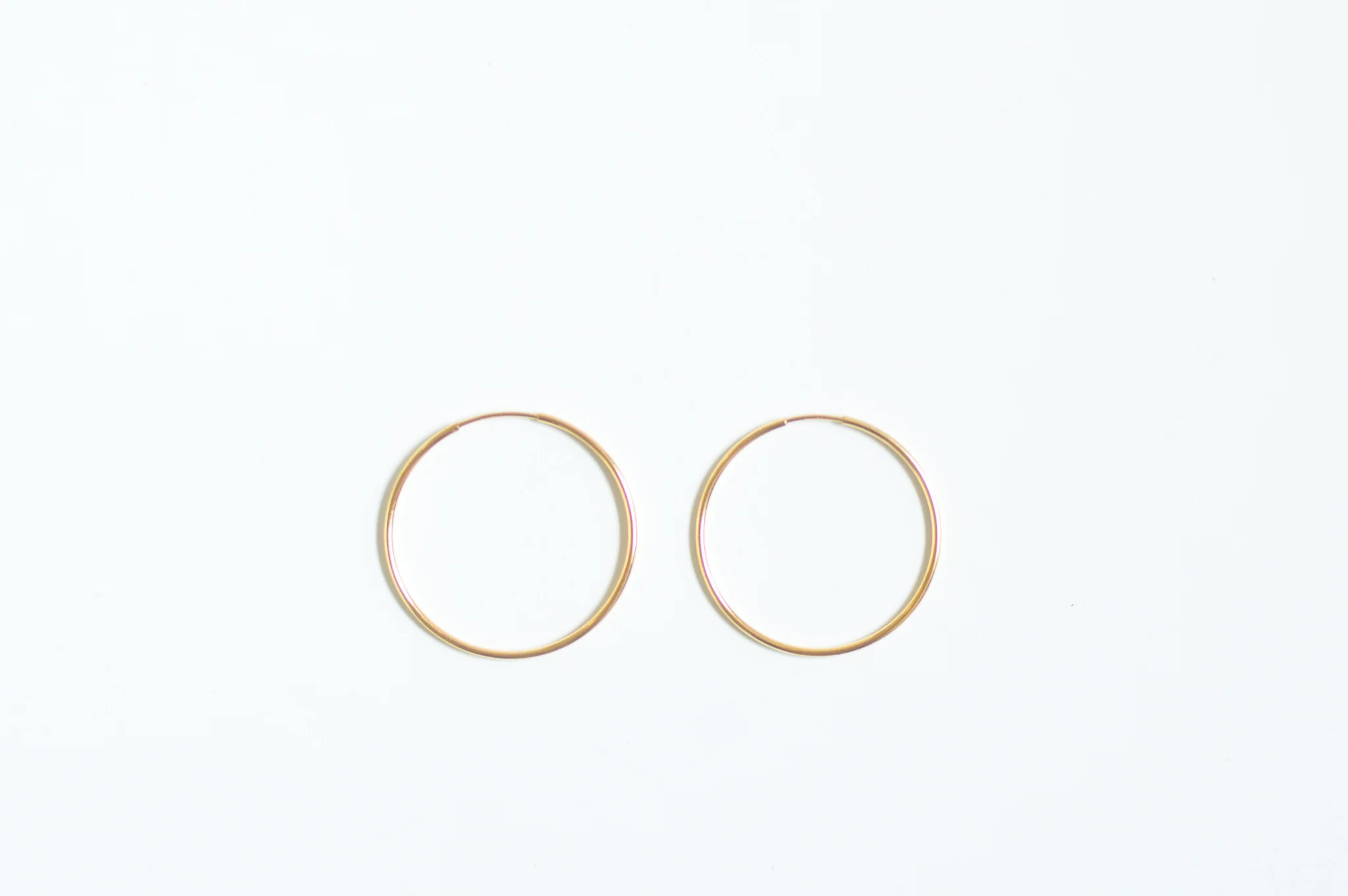 Medium Classic Hoops (30 mm) - Image 6